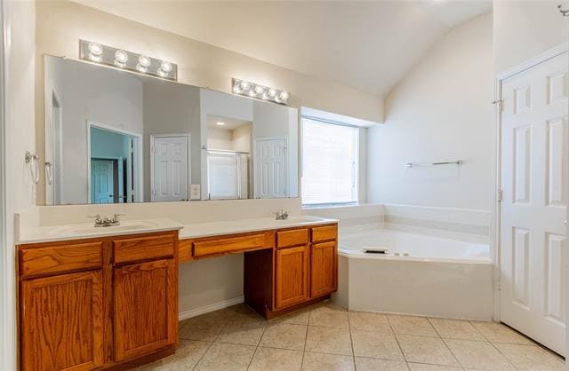 Photo - 2013 Westbury Ln