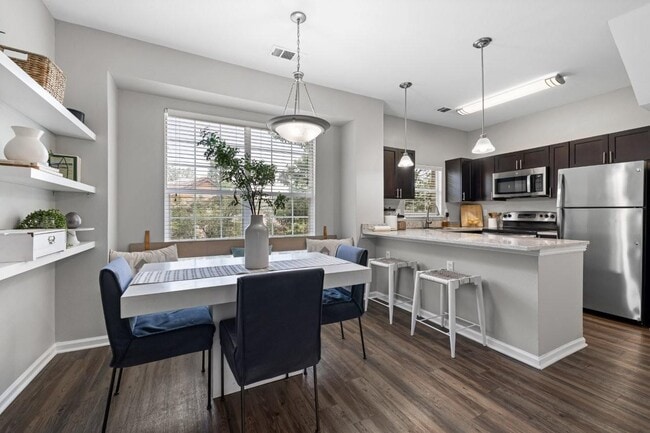 Isabella Apartment Homes