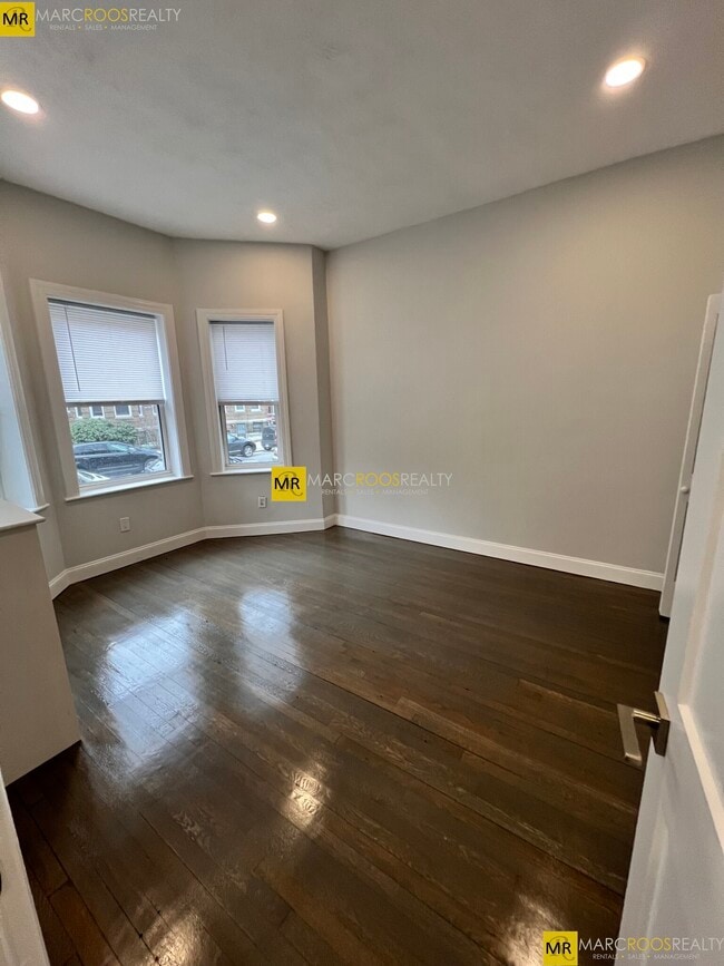 Photo - 104 Queensberry St