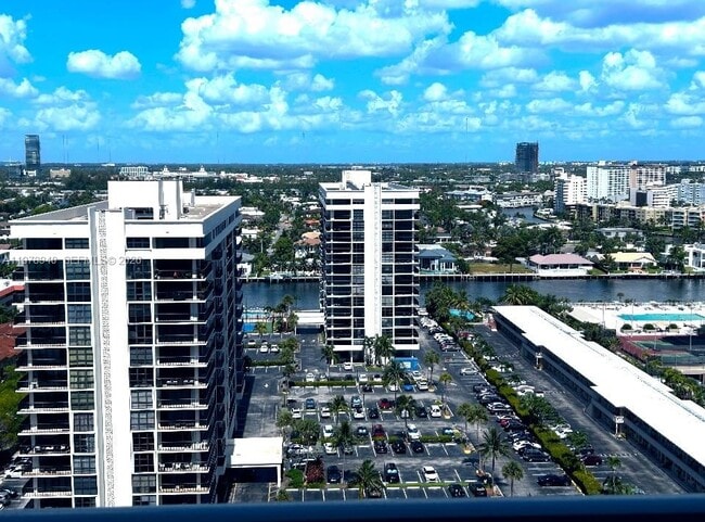 Photo - 2030 S Ocean Dr Unidad 1802