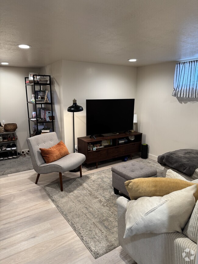 Living room area from kitchen - 4346 S 225 E Rental