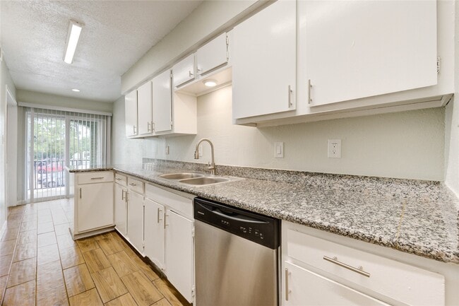 Photo - 6200 W Tidwell Rd Unit 2608