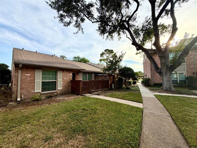 8801 Hammerly Blvd Unit 1505