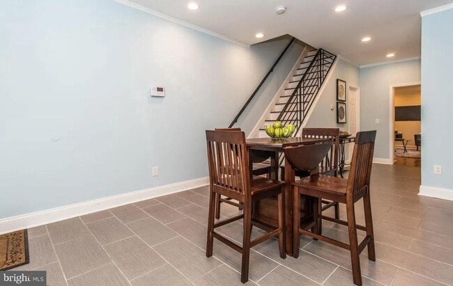 Photo - 2345 Turner St