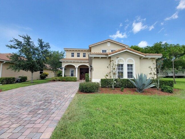 Photo - 183 Rudder Cay Way