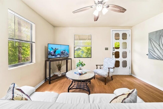 Photo - 4812 Avenue G Ave