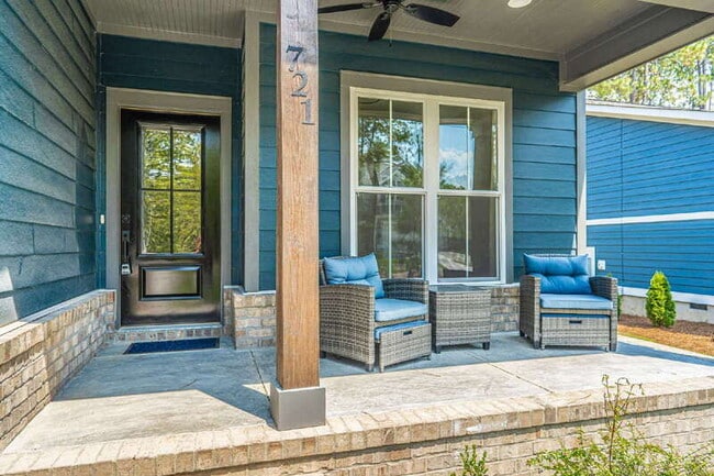 Photo - 721 Blue Bird Dr
