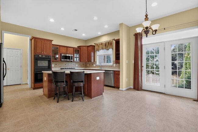 Photo - 44331 Apache Cir