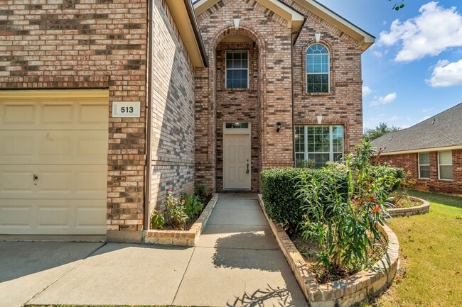 Photo - 513 Renee Dr