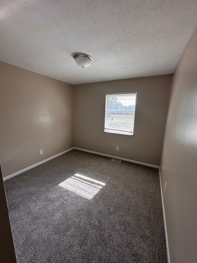 9630 Downes Ct