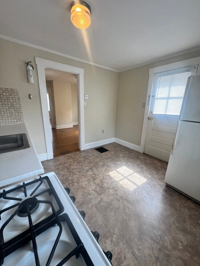 Photo - 8 Chapin St Unit 1