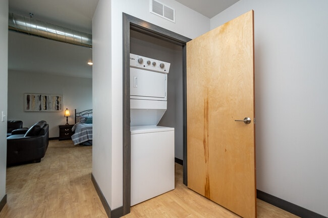 Photo - 245 Kingston Cedar Rapids