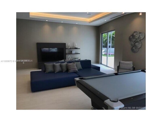 Photo - 1010 SW 2nd Ave Unidad 1105