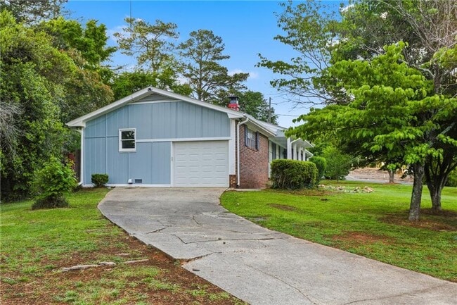 Photo - 3143 Claiborne Dr NW
