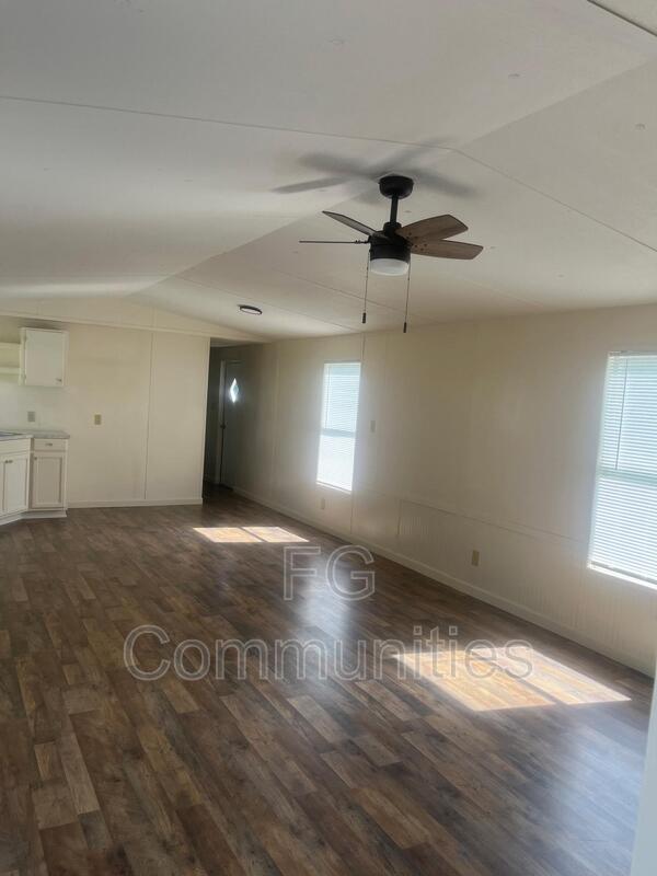 Photo - 123 Jamie Rd