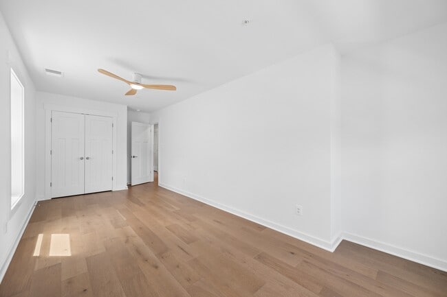 Photo - 328a Madison St
