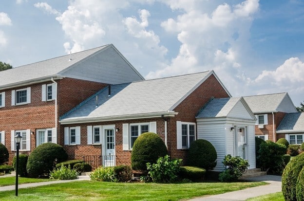 Photo - 92 Emerson Gardens Rd