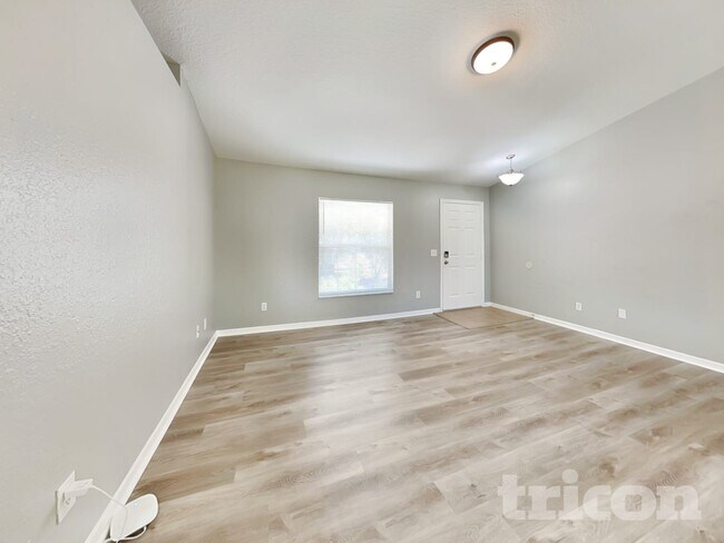 Photo - 291 Lake Eloise Pointe Blvd