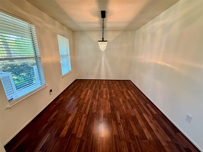 147 N Vesper Bend Cir