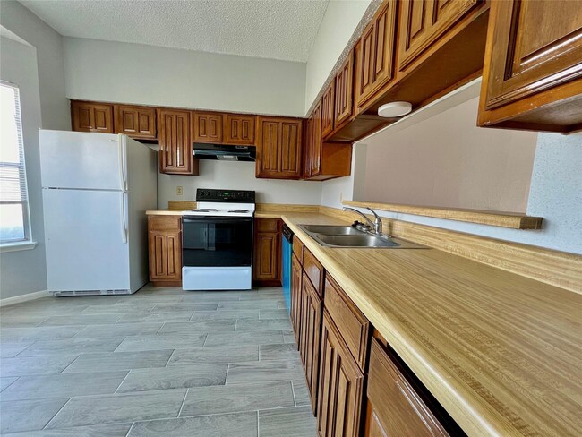 Photo - 12400 Brookglade Cir Unit 63