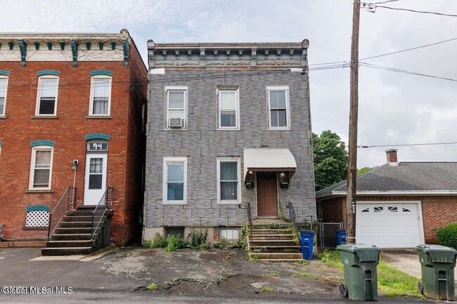 Building Photo - 96 Myrtle Ave Unit 2