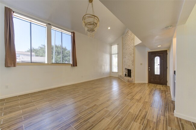 Photo - 4403 Willow Beach Dr