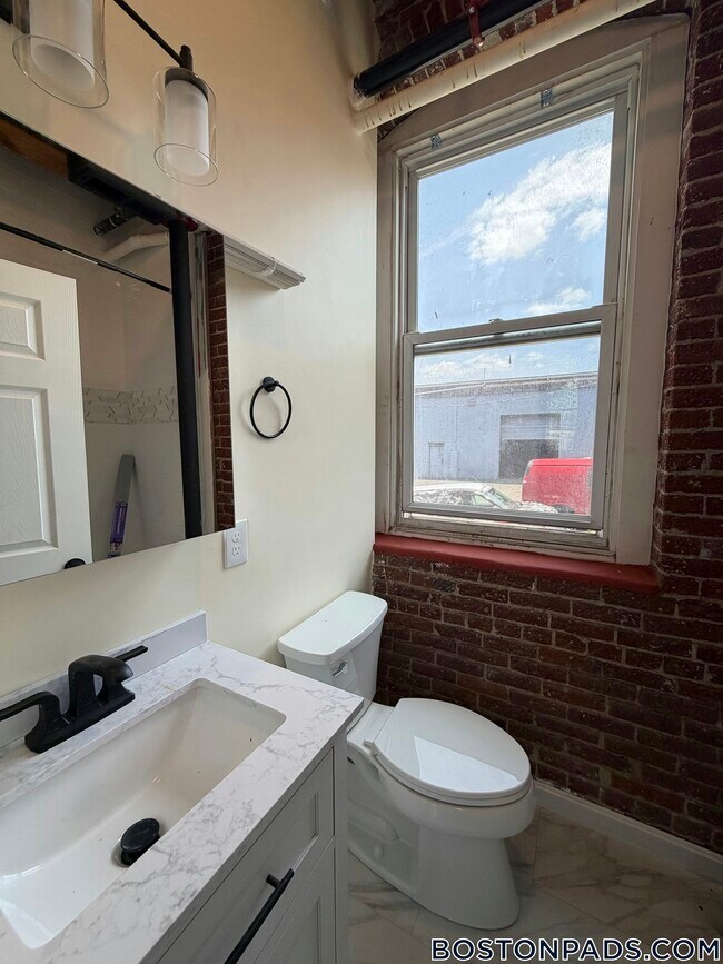 Photo - 85 Harding St Unit 1A