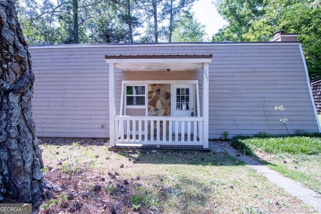 Building Photo - 207 Rustwood Dr Rental
