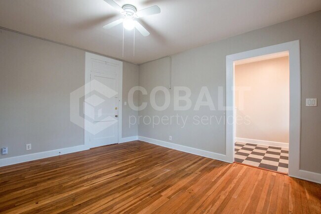 Photo - 674 Somerset Terrace NE Unit 7