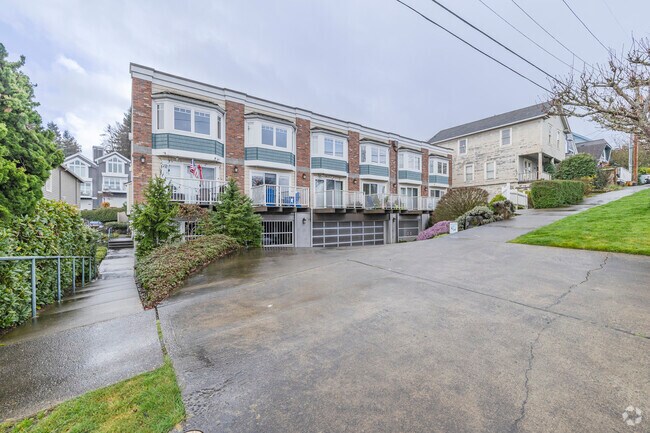 Photo - Harbor Place Townhomes