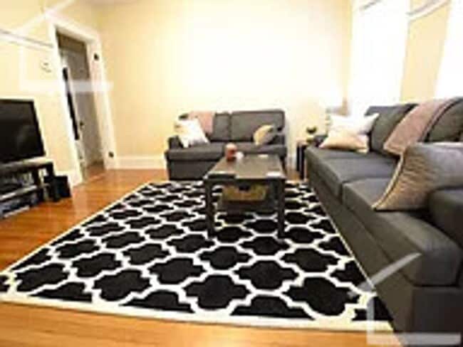 Building Photo - 21 Matchett St