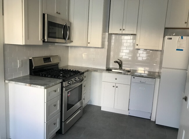 Photo - 166 South St Unit 2R