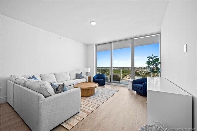 Photo - 220 Lake Shore Dr Unidad 1413