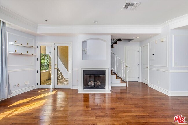 Photo - 12026 Hoffman St Unidad 302