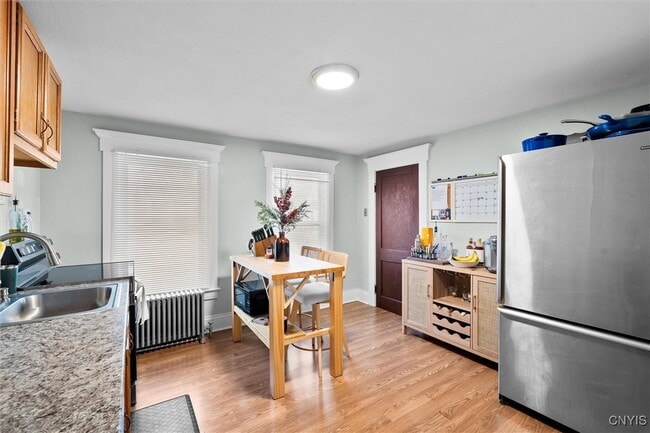 Photo - 607 Tulip St