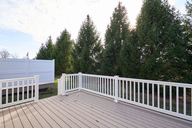 5048 Catawba Pl Ln