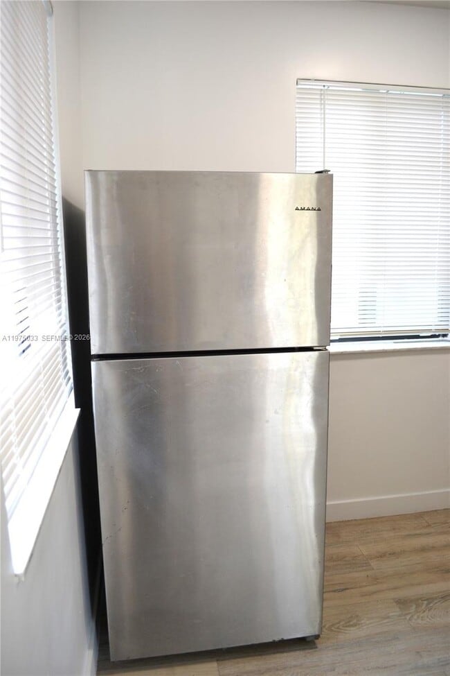 Photo - 1035 SW 4th St Unit 3