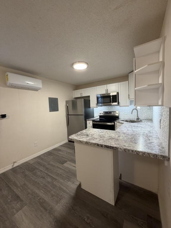 Photo - 117 5th St NE