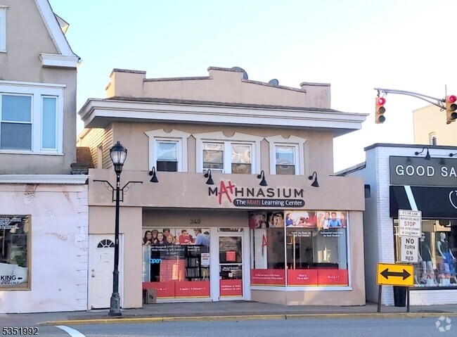 Building Photo - 340 Bloomfield Ave Unit A Rental