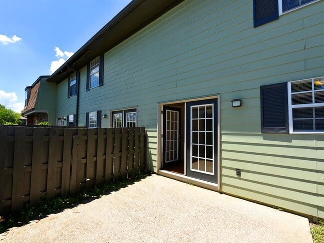 Every Apartment Features Fenced in Yards