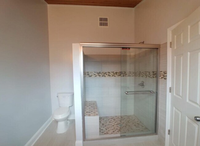 Photo - 3002 Meadow Hill Dr