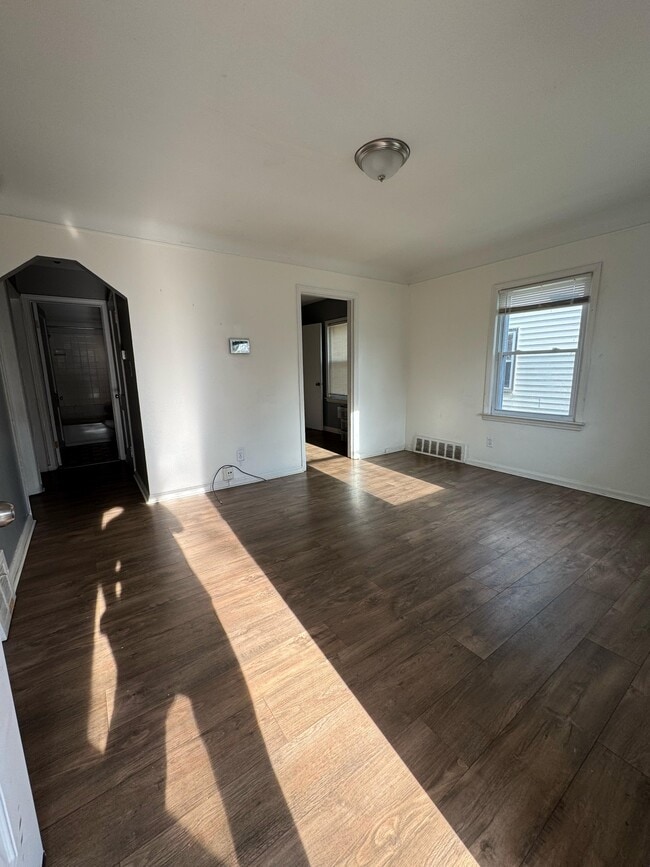 Photo - 19330 Glastonbury Rd