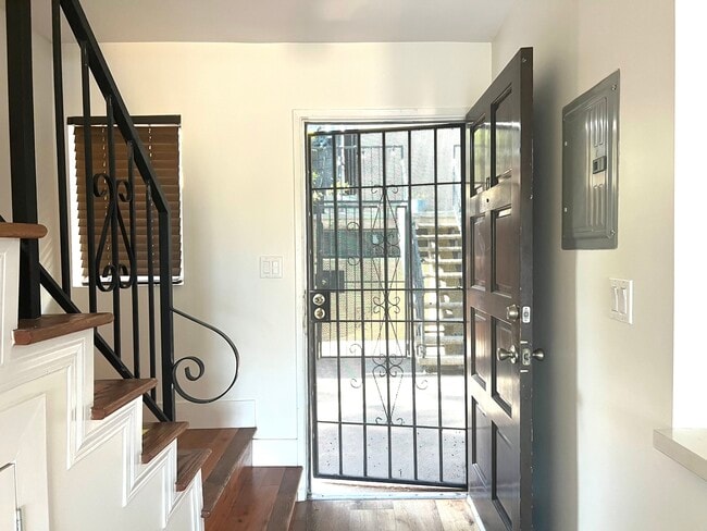 Photo - 1890 S Cochran Ave Unit 1890 S Cochran Ave Apt 13