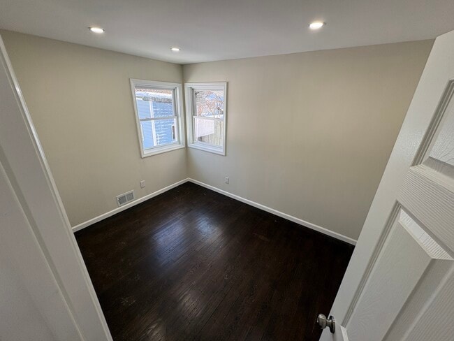 Photo - 351 Wicks Rd Unit 1