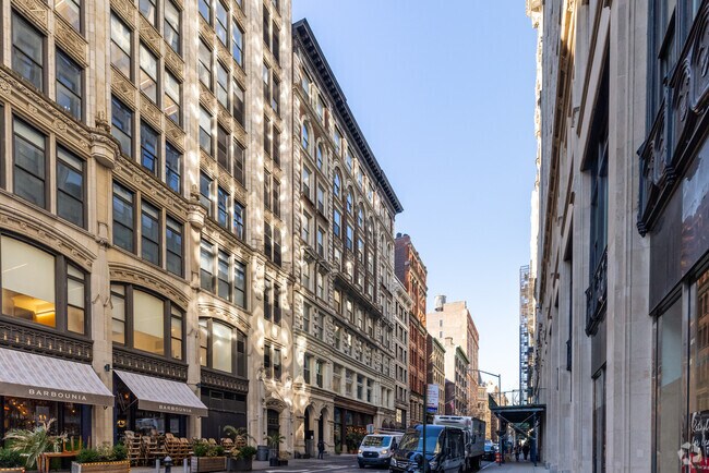 Photo - The Bullmoose