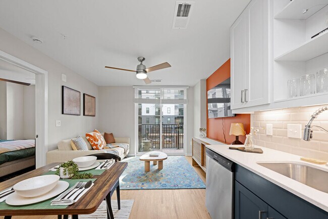 Trella Uptown apartments — community photo