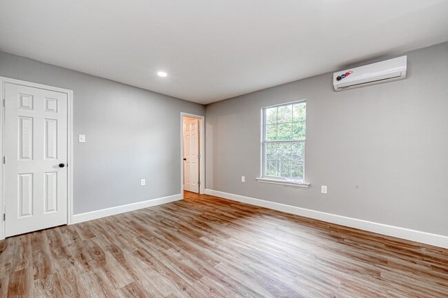 Photo - 6715 Victoria St Unit 6715 Victoria B