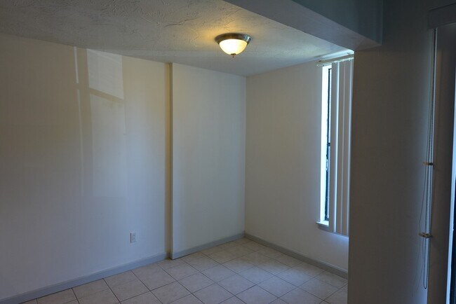 Photo - 36 Shrewsbury Green Dr Unit E