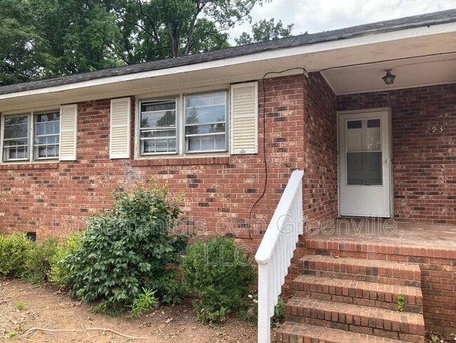 Building Photo - 293 Dogwood Club Rd