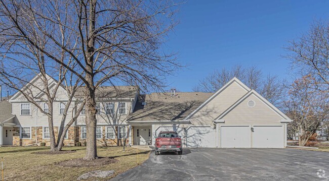 Building Photo - 2818 Meadow Ln Unit D Rental